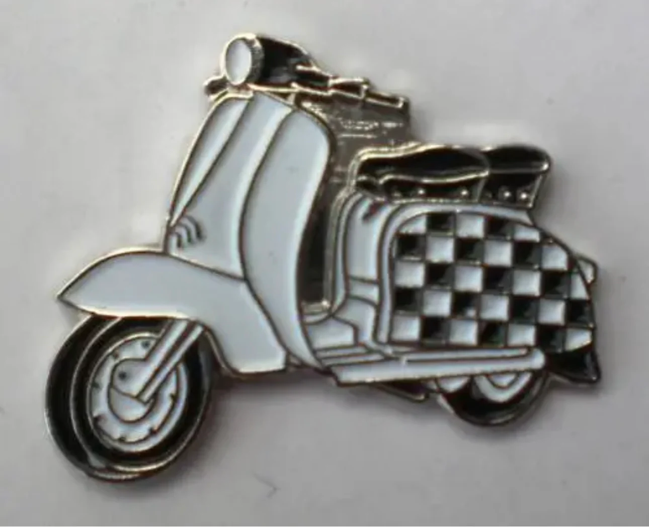 Two Tone Chequerboard Scooter Mod Pin Badge Black/White - B6-20