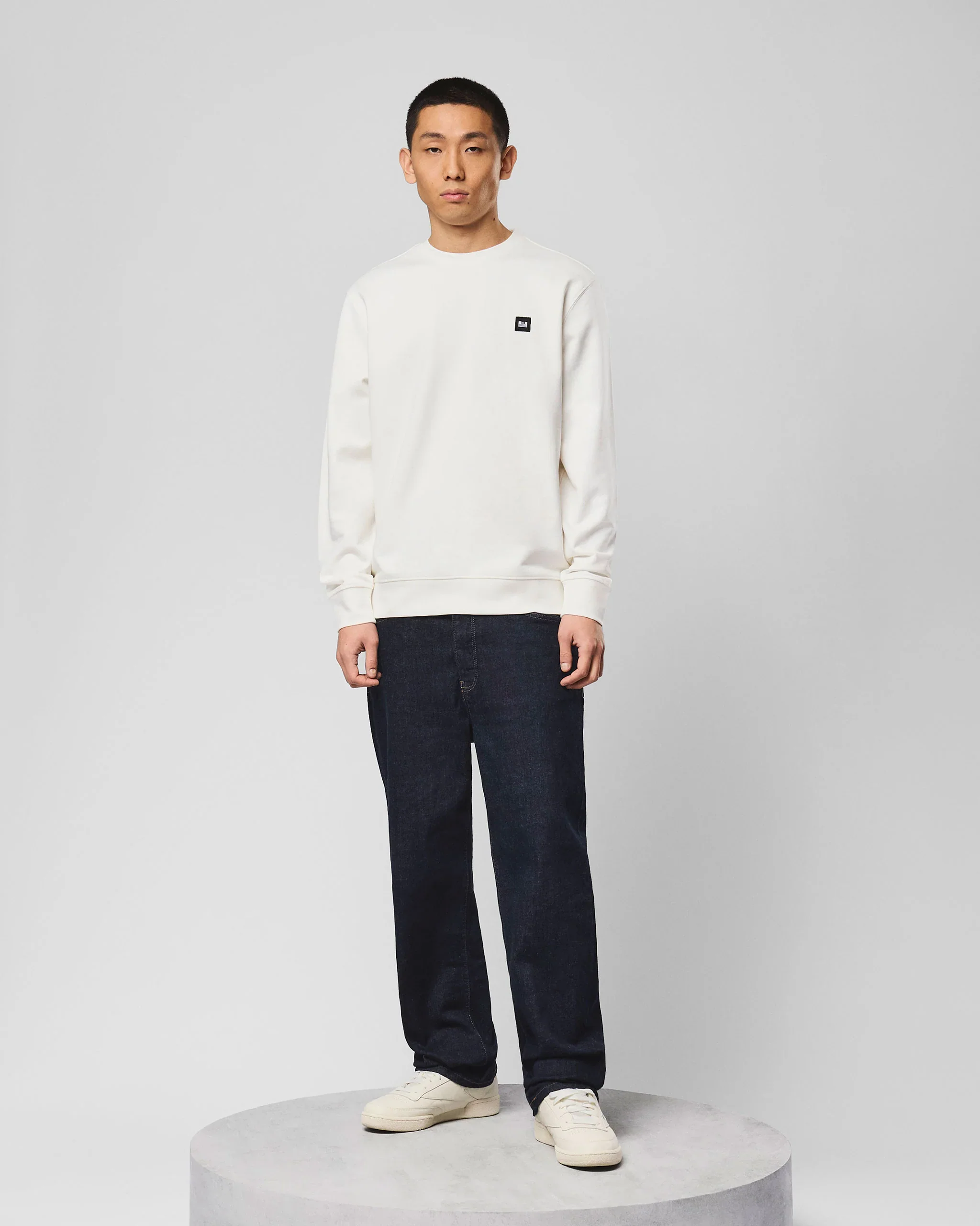 Weekend Offender Ferrer Badge Sweater Ghost - 409 - Image 4
